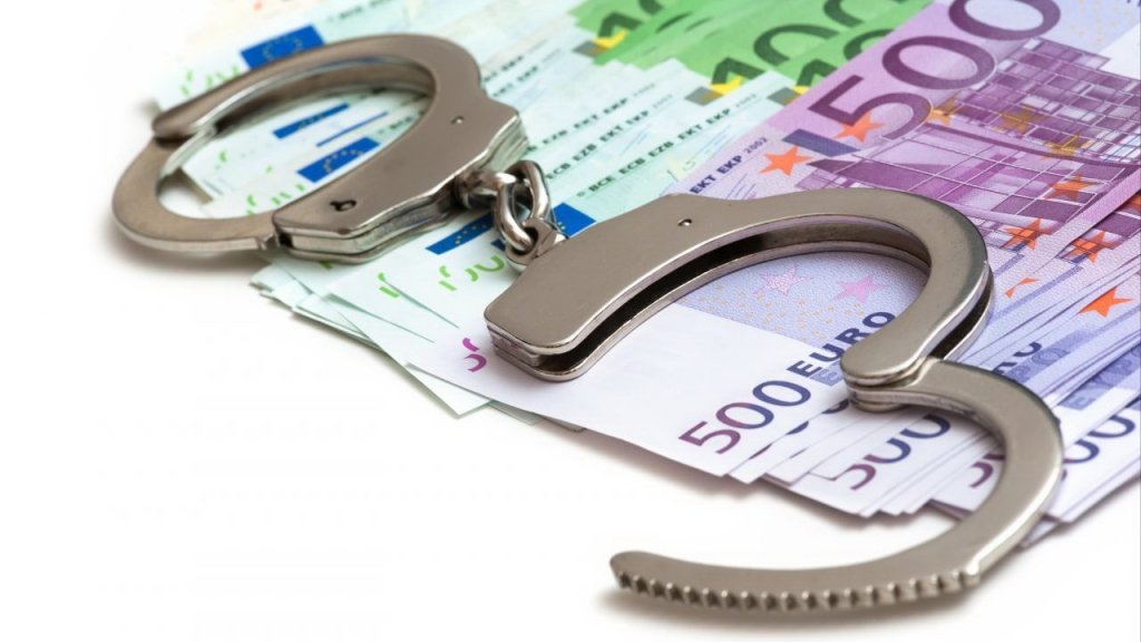  Fiica fostului bulibaşă de la Ciurea, condamnată pentru evaziune