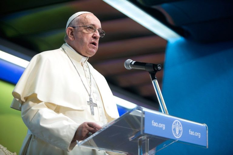 Papa Francisc: 