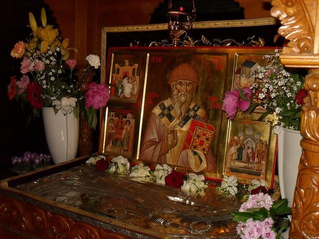 Minunile Sfântului Spiridon, sărbătorit pe 12 decembrie