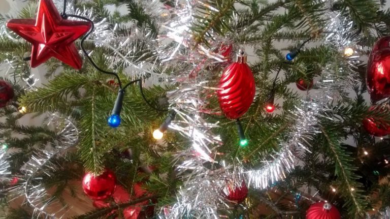CRACIUNUL - Nasterea lui Iisus, intre credinta crestina si sarbatoare a familiei