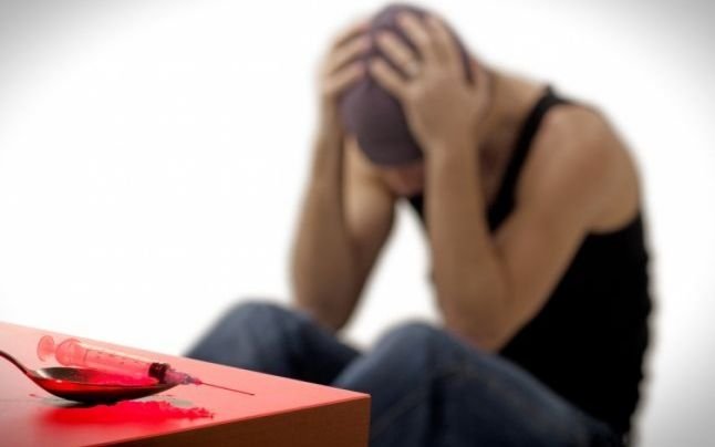  Dependenţa de droguri, alungată cu mătura la Iaşi. Nu e glumă. Vezi proiect