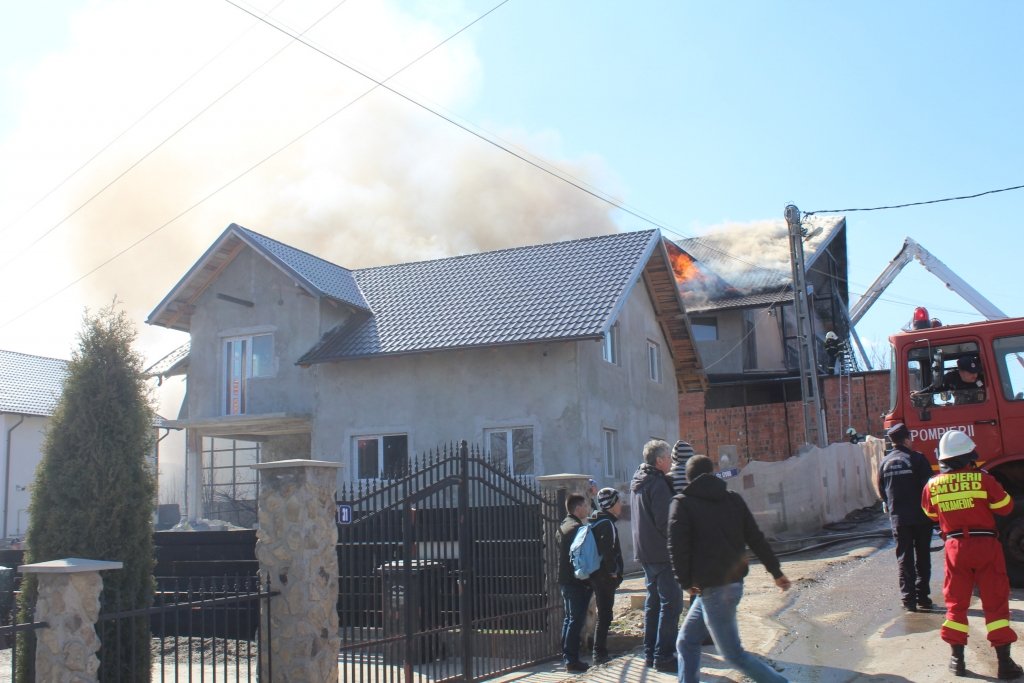  134170_90926_stiri_incendiu-lunca-cetatuii