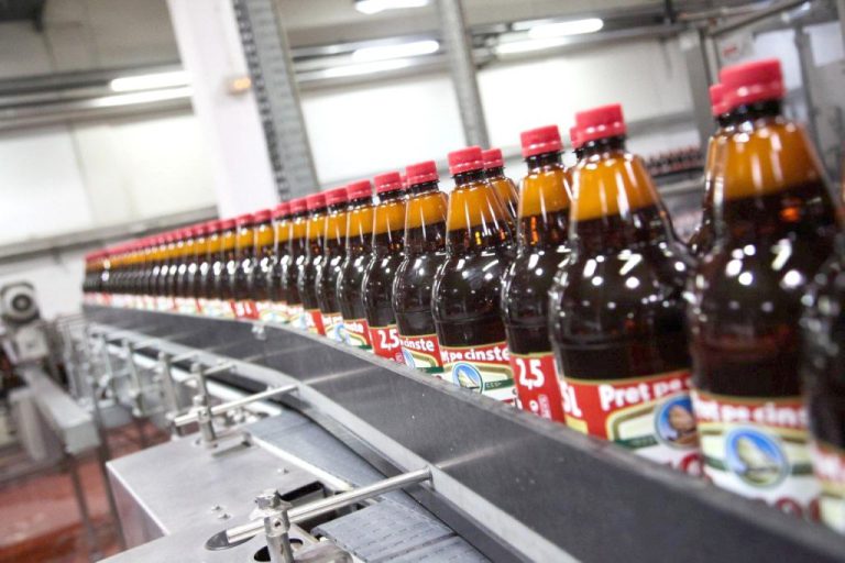 România şi-a păstrat poziţia în primii zece producători europeni de bere. Fabricile locale contribuie cu 5% din producţia europeană