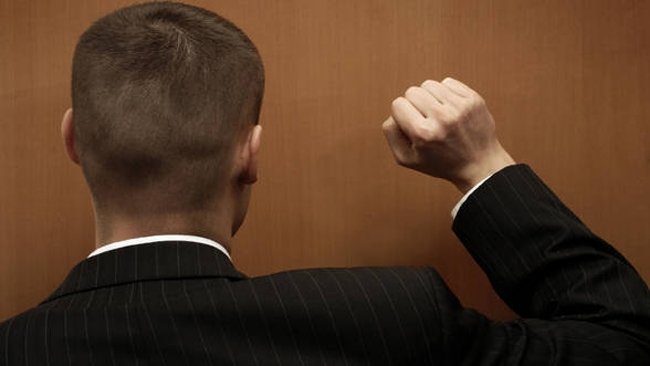 VIAȚA DE ASOCIAȚIE - Răspundem întrebărilor cititorilor. Nu locuiește nimeni la adresă, dar asociația mă pune la plată: cum procedăm? (14)