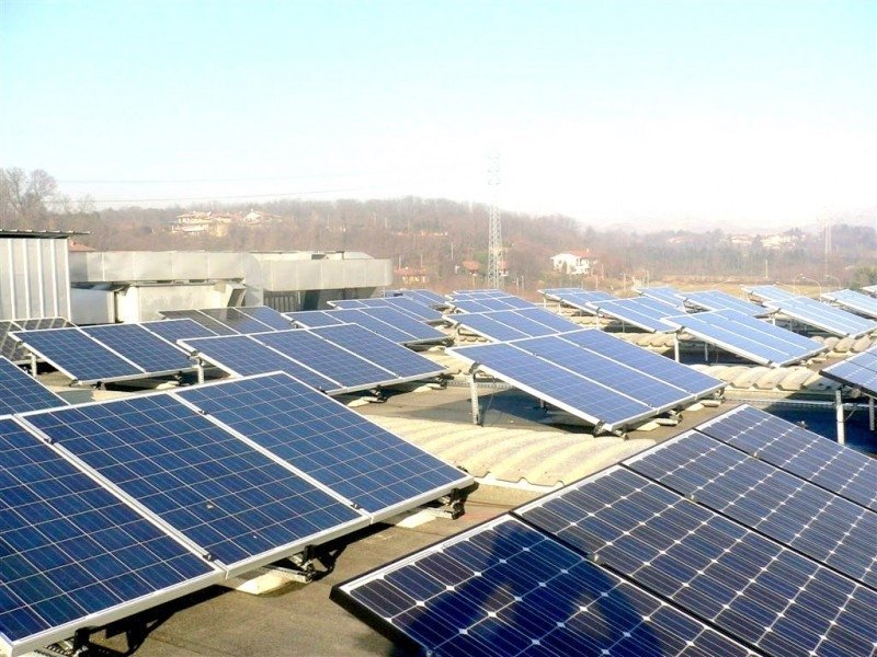  143845_96339_stiri_parc-fotovoltaic