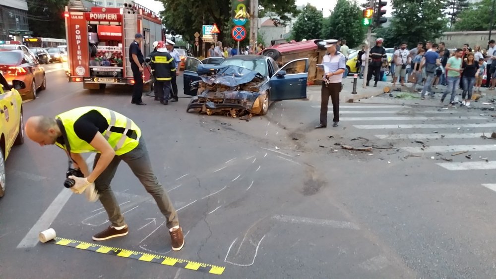  145655_97366_stiri_accident-golia-independentei-8