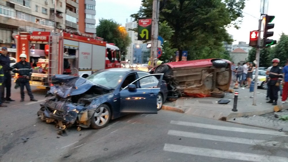 145657_97366_stiri_accident-golia-independentei-10