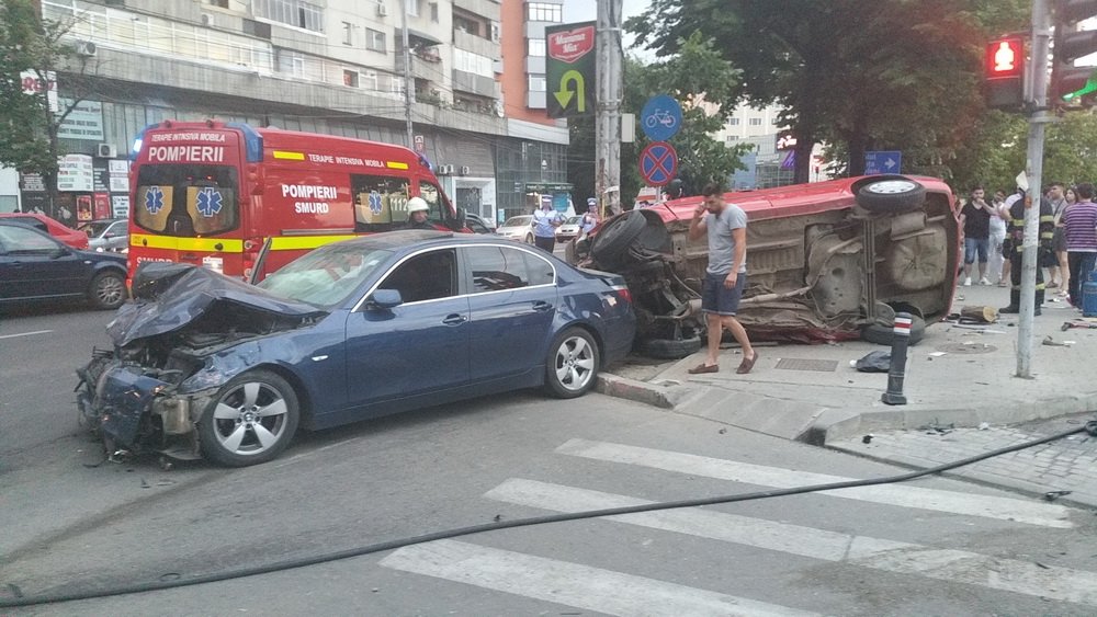 145660_97366_stiri_accident-golia-independentei-13
