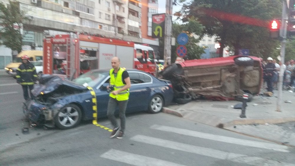  145661_97366_stiri_accident-golia-independentei-14