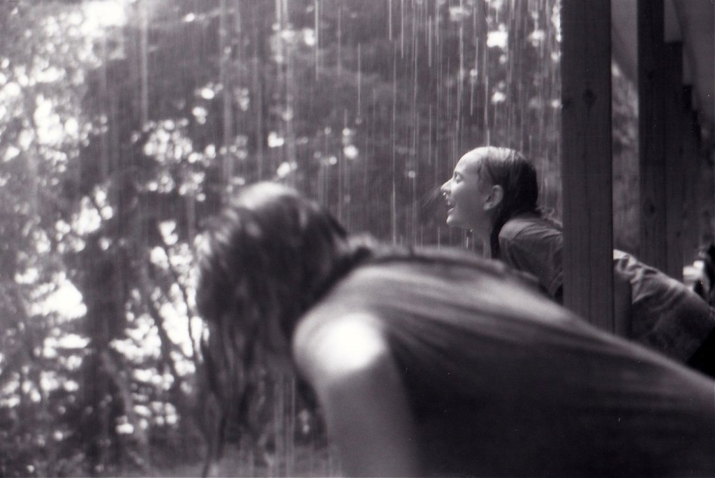  AVERTIZARE METEO! Ploi torenţiale în 27 de judeţe, inclusiv în Iaşi