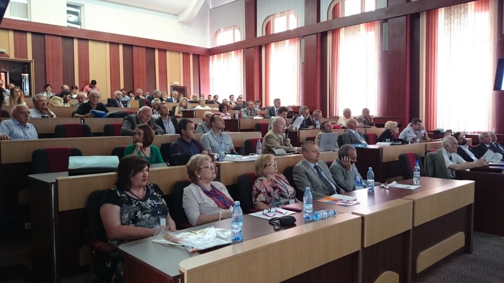  150141_100087_stiri_conferinta-inslatalii1