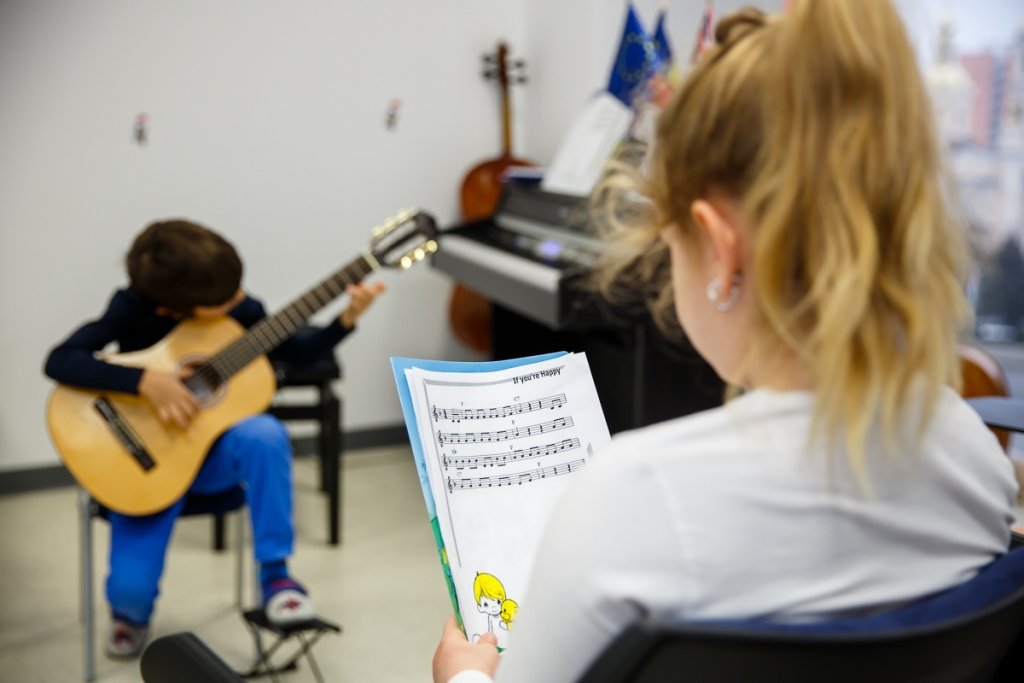  152577_101600_stiri_06