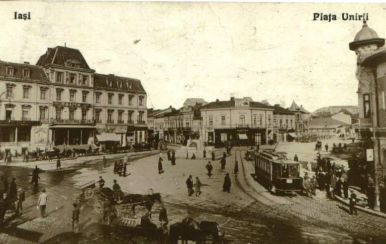 Bâte, boxuri și sânge în „Piața Unirei”: violențele studențești care au paralizat universitatea ieșeană. Ce scria presa locală acum exact 100 de ani?