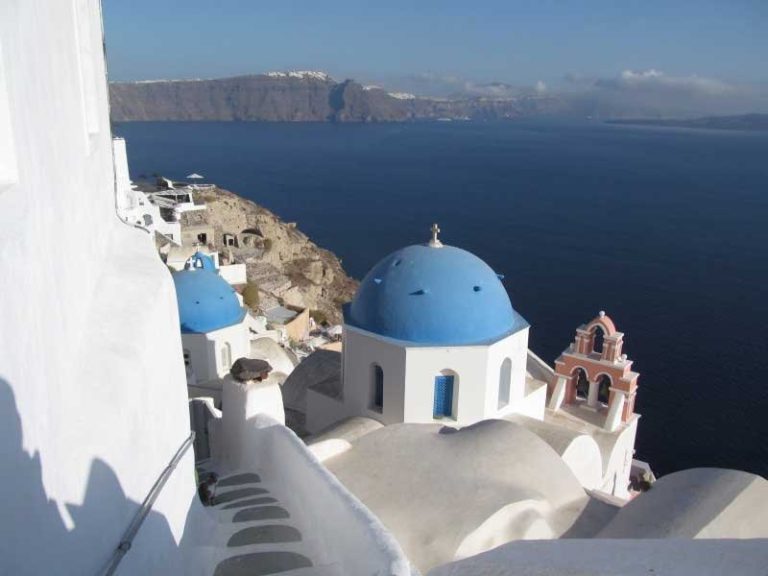 Grecia declară stare de urgenţă pe insula Santorini din cauza cutremurelor