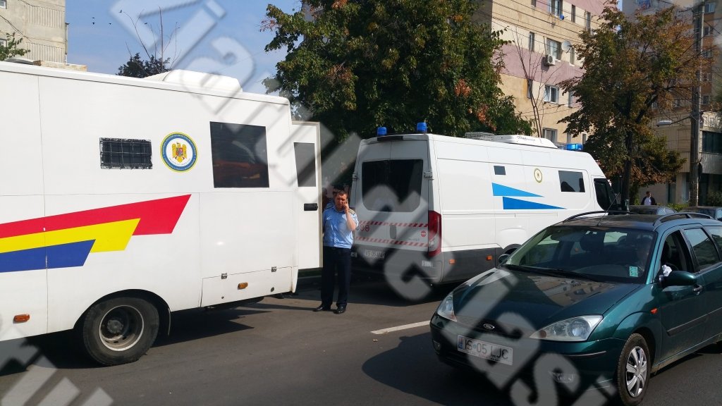  159838_106282_stiri_accident-cu-detinuti-in-pacurari-8