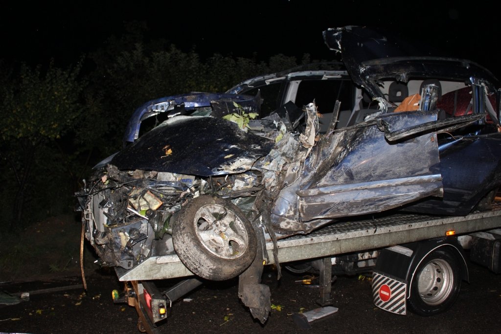  164236_108732_stiri_accident-mortal-tomesti-2