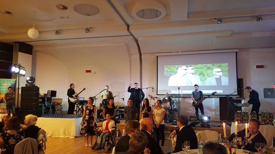  172341_113108_stiri_gala-star-hope-iasi-1