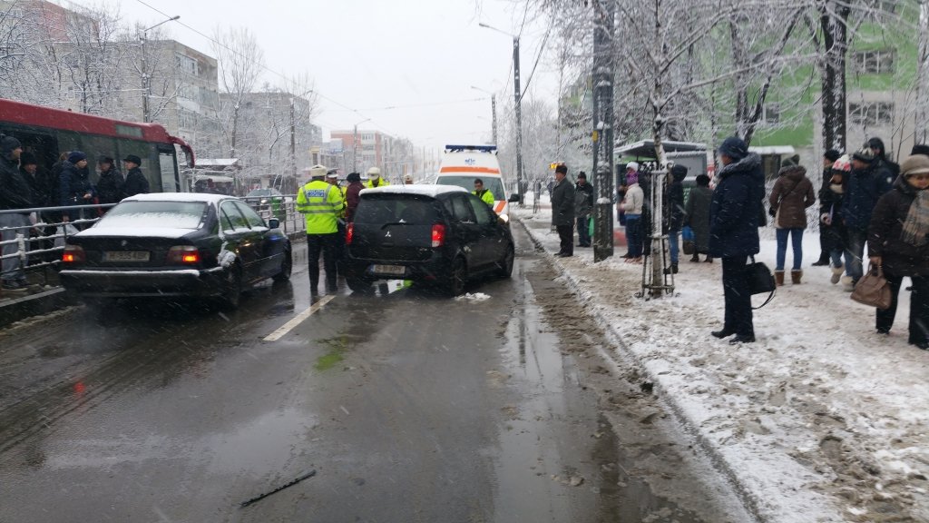  176339_115525_stiri_accident-in-podu-ros-iasi-3