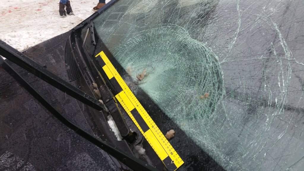  176343_115525_stiri_accident-in-podu-ros-iasi-7