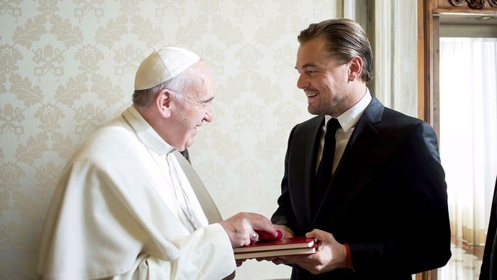 Leonardo Di Caprio i-a adus un omagiu Papei Francisc: „Un lider vizionar