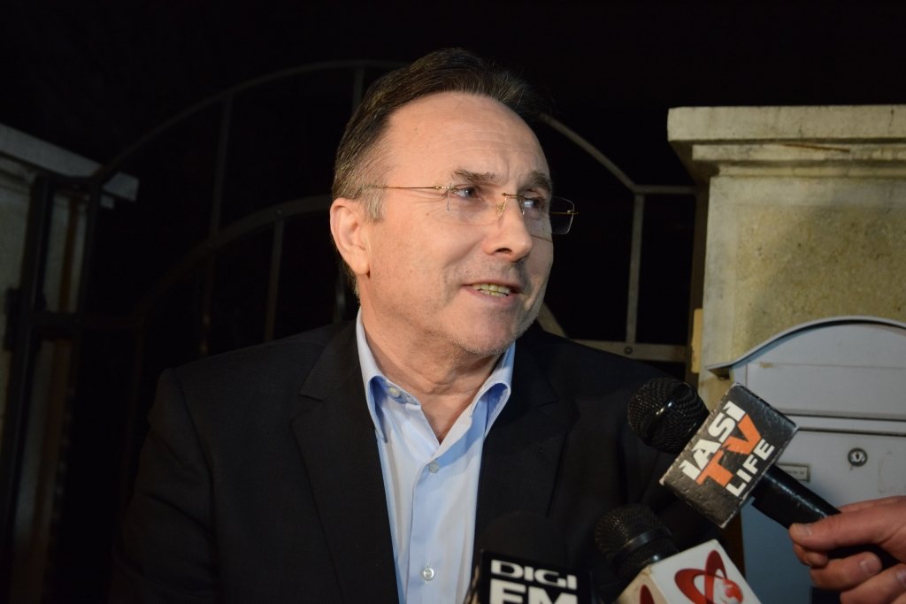  FOTO: Nichita s-a întors în Iași! A aprins lumânări la biserică și a făcut o mărturisire