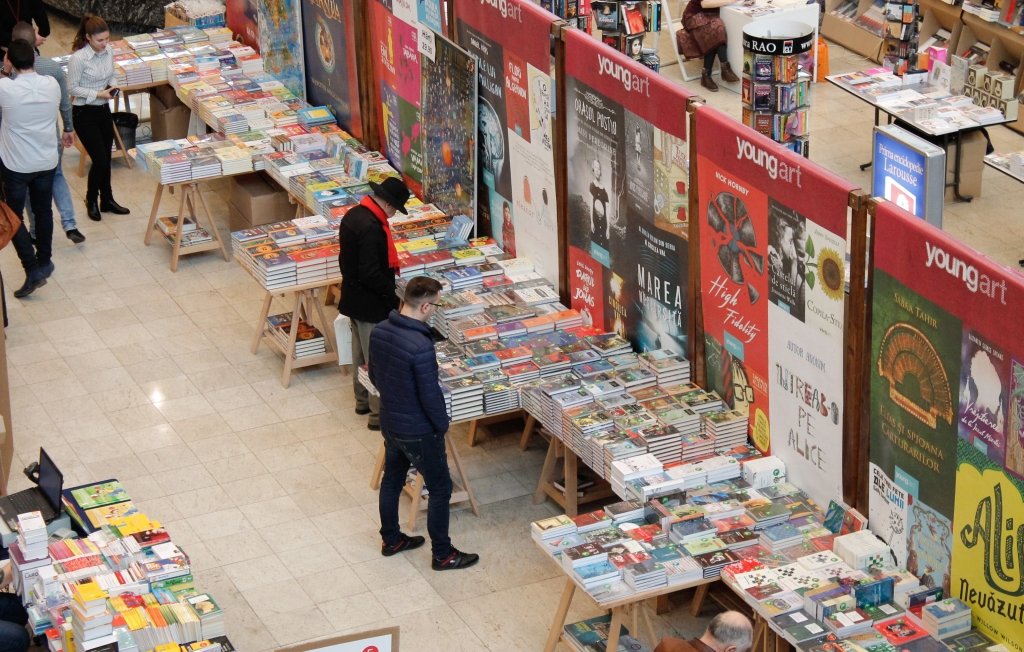  186303_1181_galerie_Targul-de-carte-Librex-foto-Dan-Luca-1