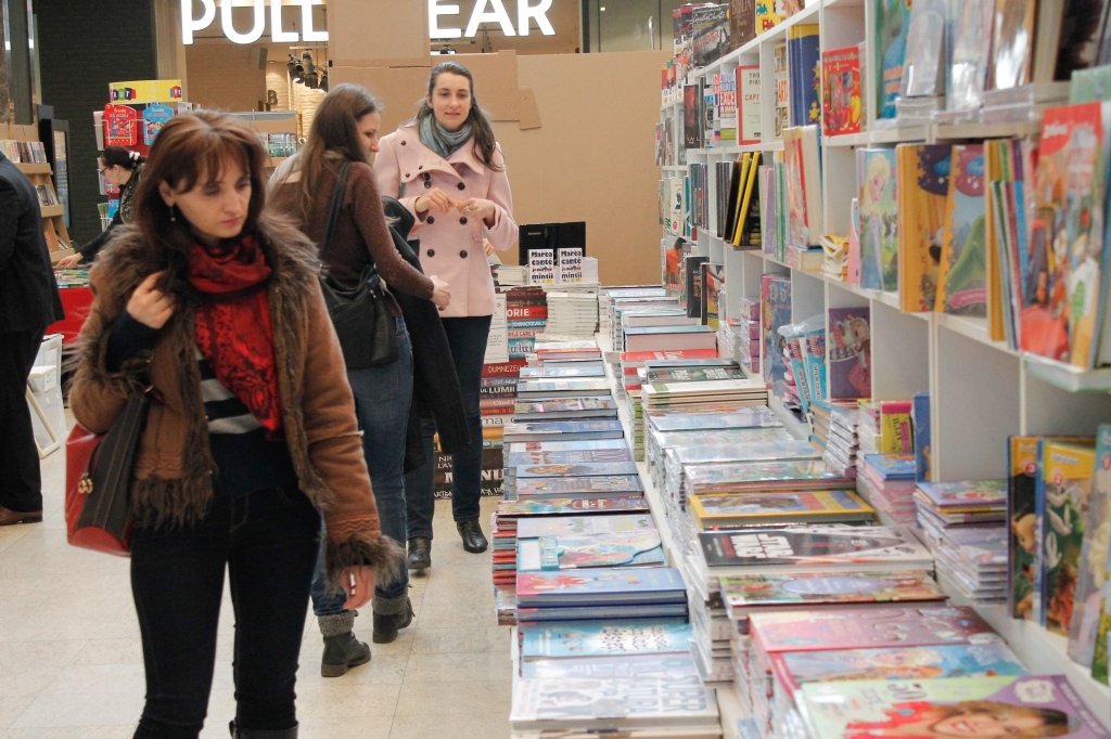 186310_1181_galerie_Targul-de-carte-Librex-foto-Dan-Luca-8