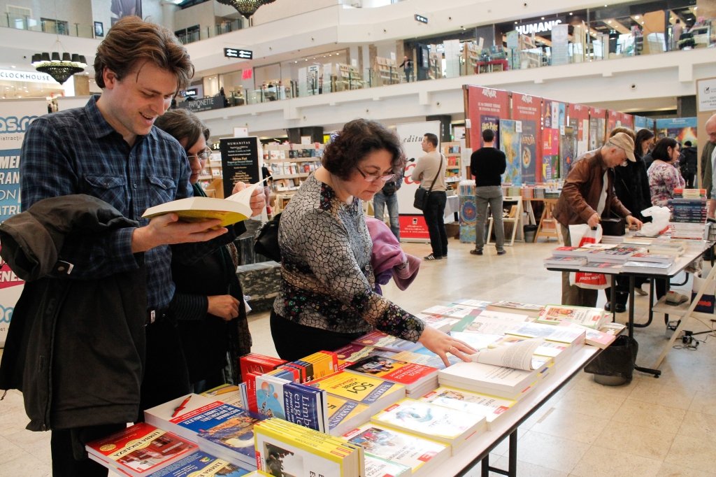 186312_1181_galerie_Targul-de-carte-Librex-foto-Dan-Luca-10