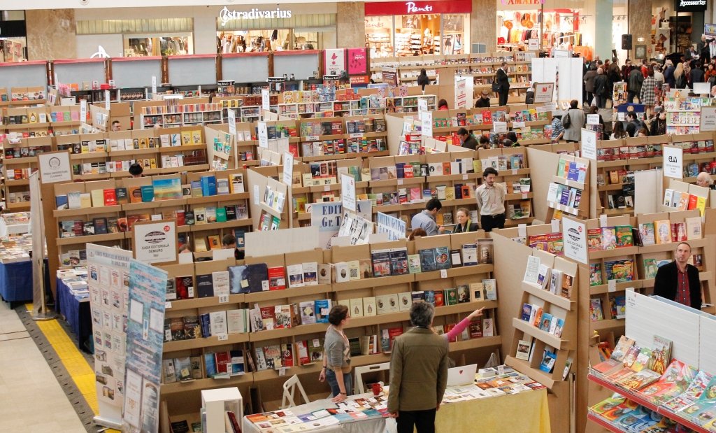  186332_1182_galerie_Targul-de-carte-Librex-foto-Dan-Luca-29
