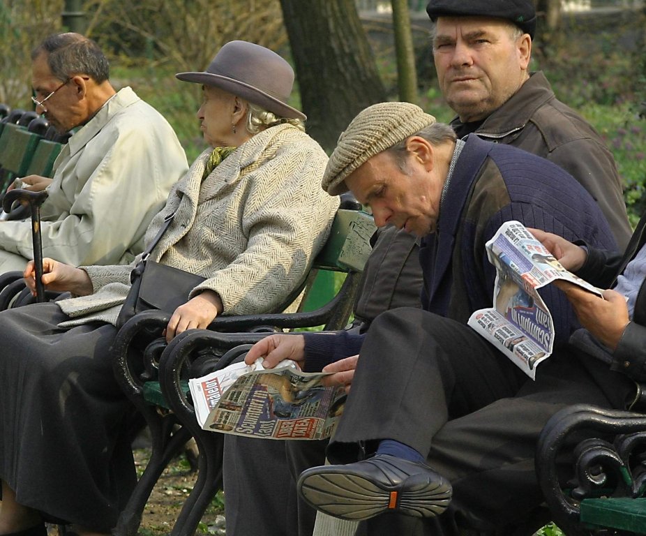 Casa de Pensii are mari probleme cu Mica Recalculare și cu dosarele noi. Ce măsură disperată a luat?