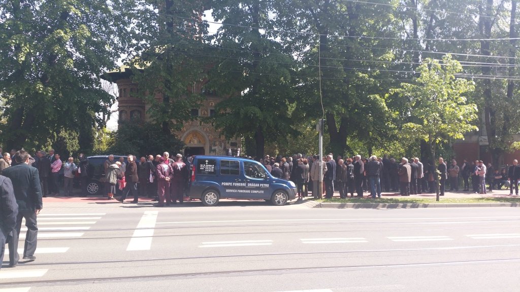  193411_125979_stiri_valeriu-cotea-funeralii-6