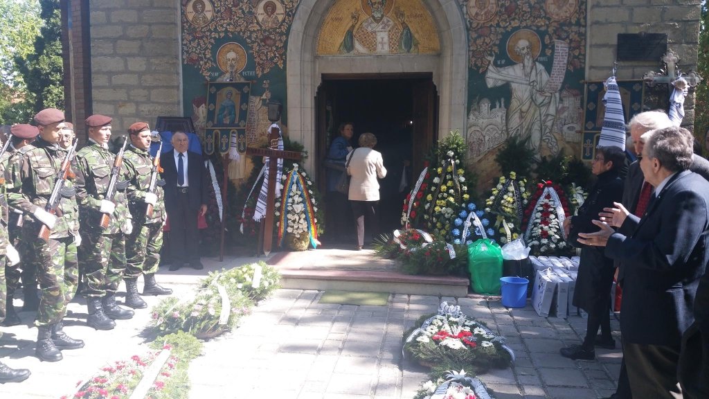  193412_125979_stiri_valeriu-cotea-funeralii-1