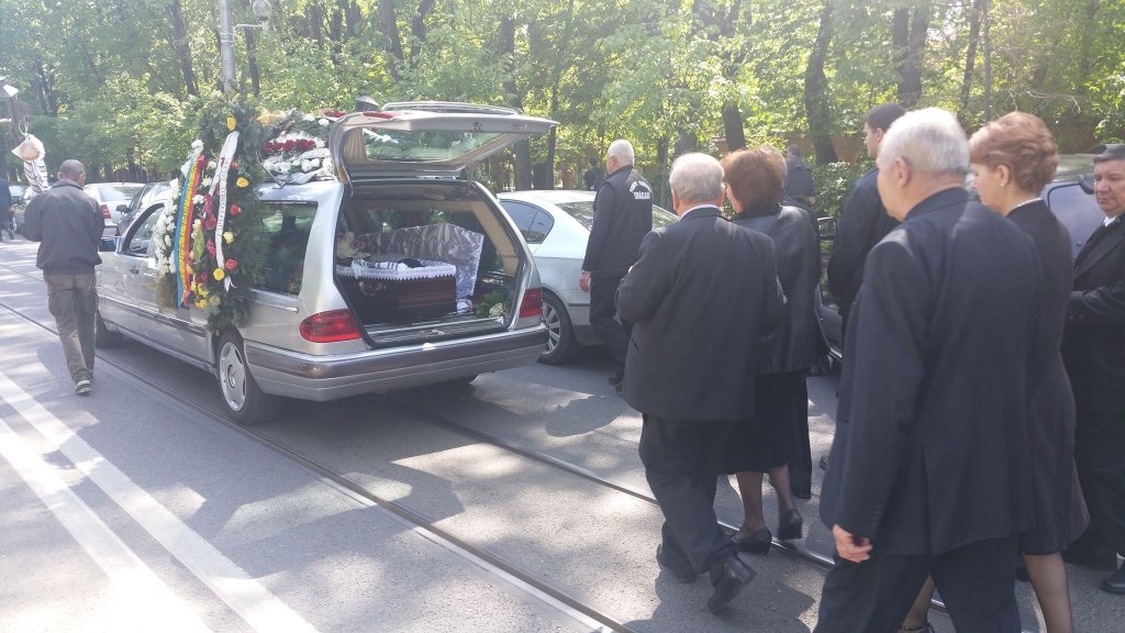  193427_125979_stiri_valeriu-cotea-funeralii-1
