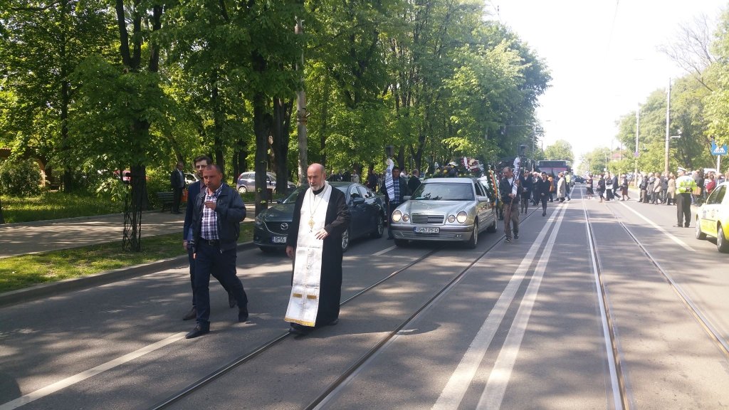  193430_125979_stiri_valeriu-cotea-funeralii-4