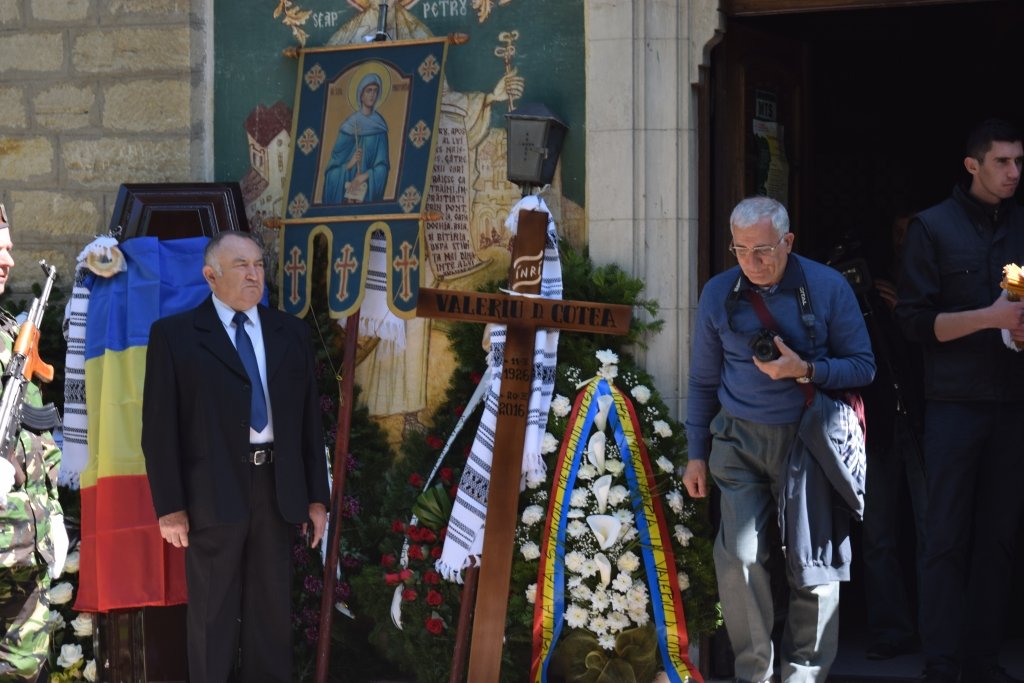  193450_125979_stiri_valeriui-cotea-funeralii-7