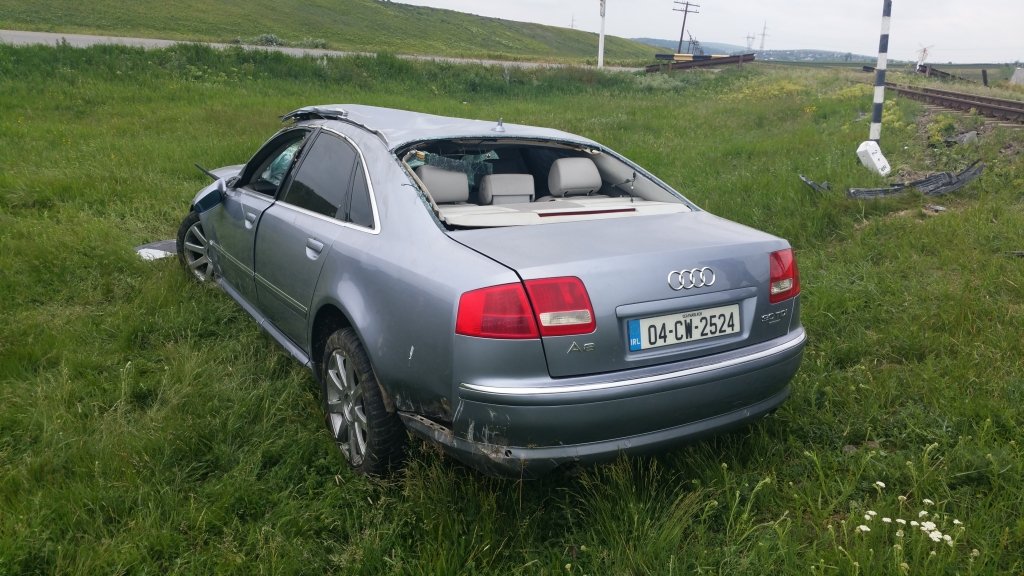  197102_128066_stiri_accident-audi-A8-9