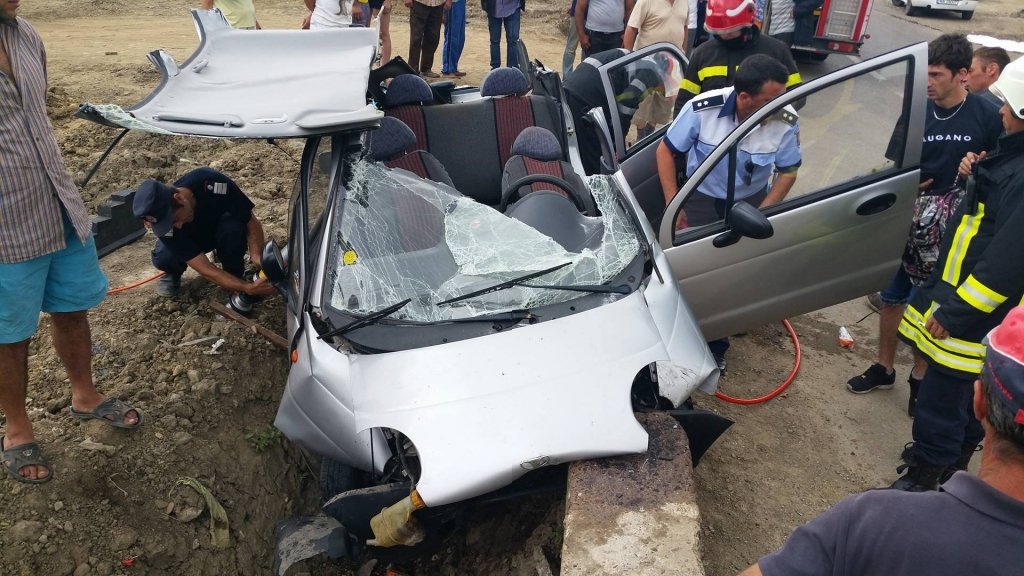  201505_130507_stiri_accident-Tomesti-7