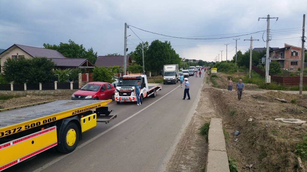  201507_130507_stiri_accident-Tomesti-1