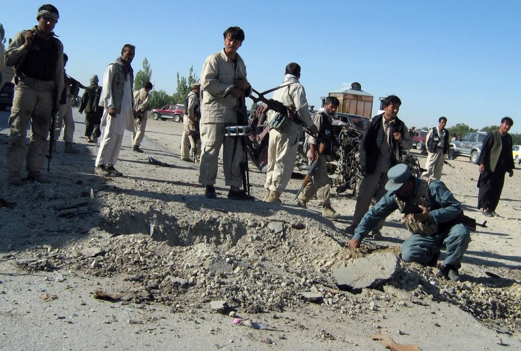  Schimburi de focuri între Pakistan și Afganistan: punctele de trecere a frontierei, închise