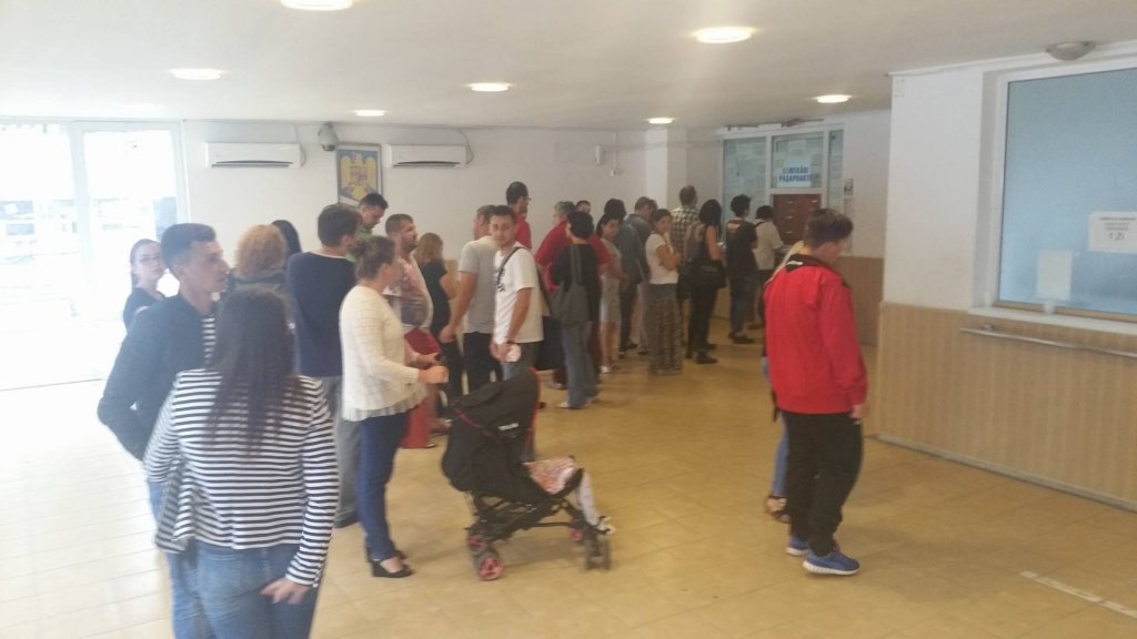  204113_131938_stiri_criza-pasapoarte-10