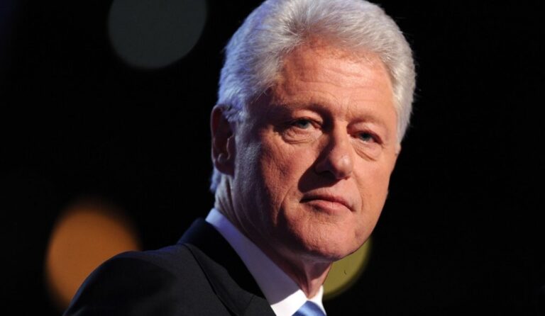 Bill Clinton: Trump şi actorii regionali „merită toate laudele” pentru acordul de încetare a focului