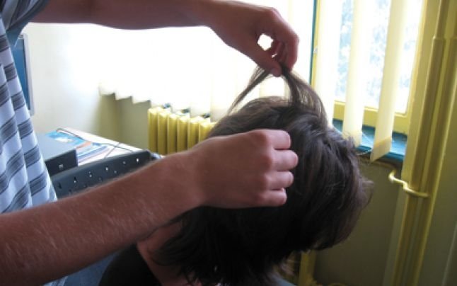  Mai puțini răciți, dar mai plini de păduchi. Cu ce boli au venit copiii la școală