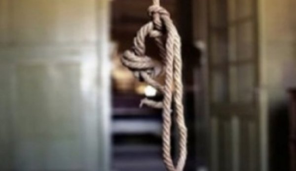 Tragedie în Tătărași: tânără de 19 ani, găsită spânzurată. Descoperirea macabră a fost făcută de fratele iubitului