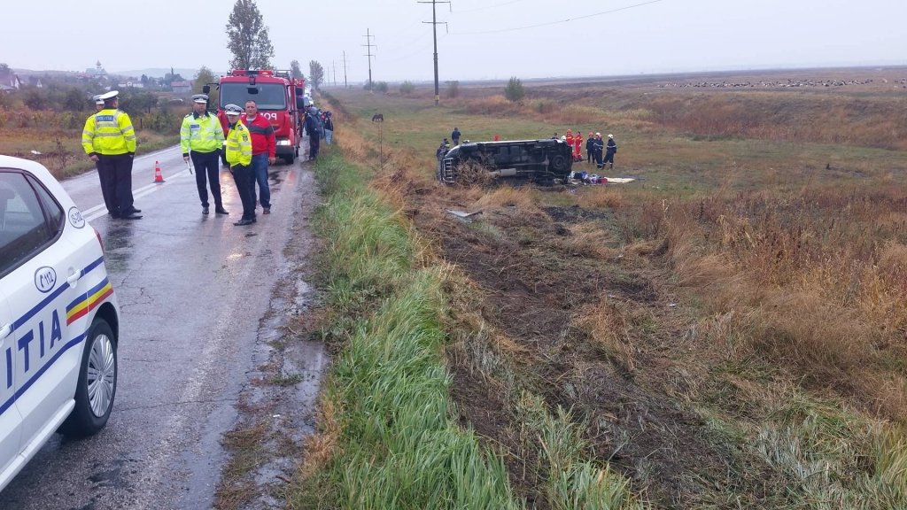  218815_141353_stiri_Accident-Comarna-foto-Andrei-Disca-5