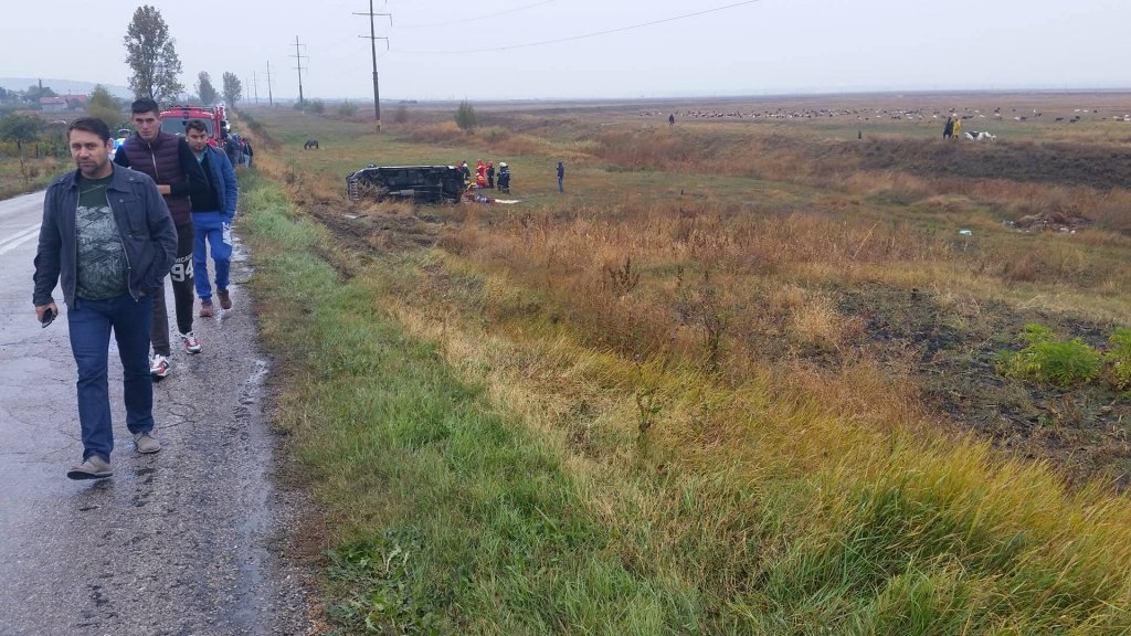  218816_141353_stiri_Accident-Comarna-foto-Andrei-Disca-6