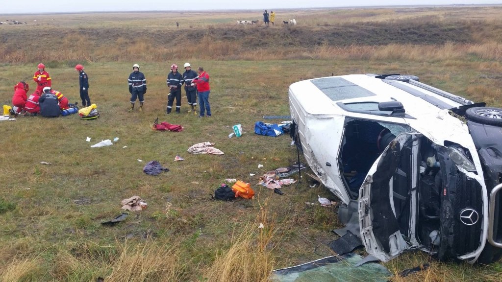  218821_141353_stiri_Accident-Comarna-foto-Andrei-Disca-11