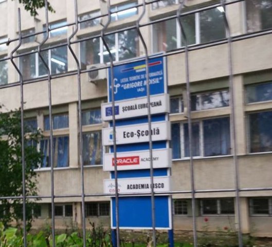  Cinci candidaţi n-au mai ajuns la examenul pentru directori