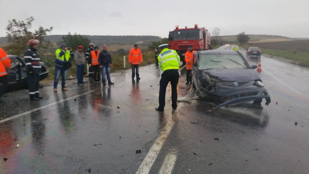  219129_141540_stiri_Accident-la-Strunga-foto-Andrei-Disca-2
