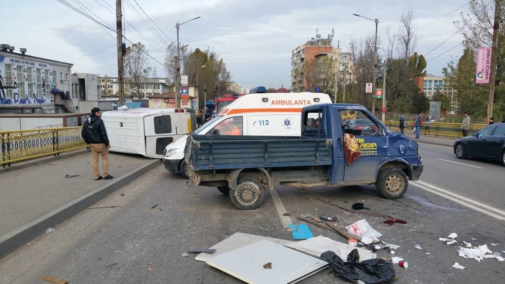  221642_143045_stiri_accident-in-bucium-9