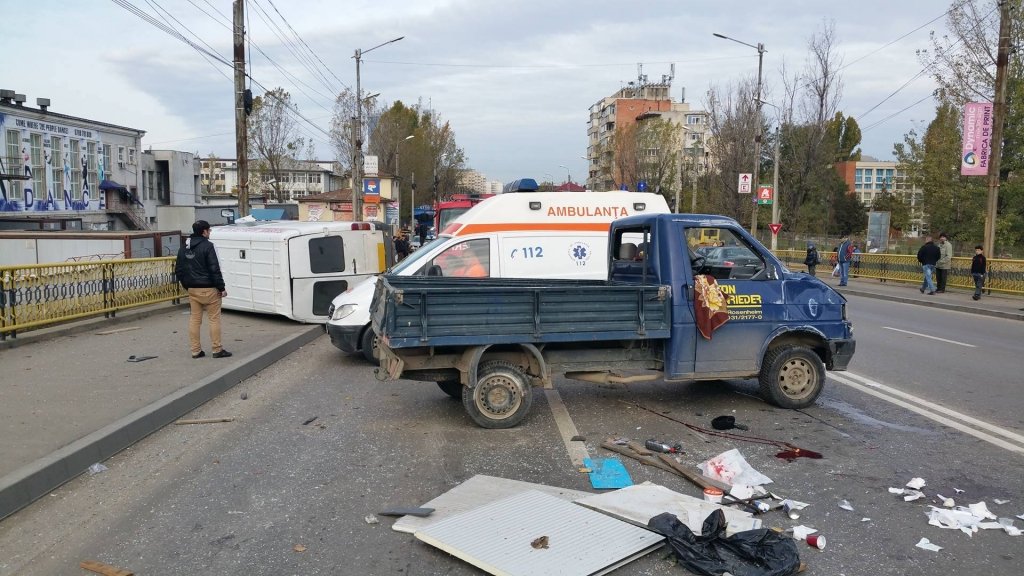  221646_143045_stiri_accident-in-bucium-5